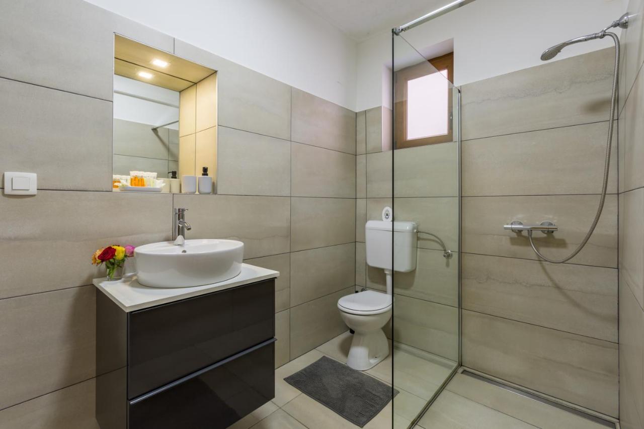 Apartments Zomzi Пореч Екстер'єр фото