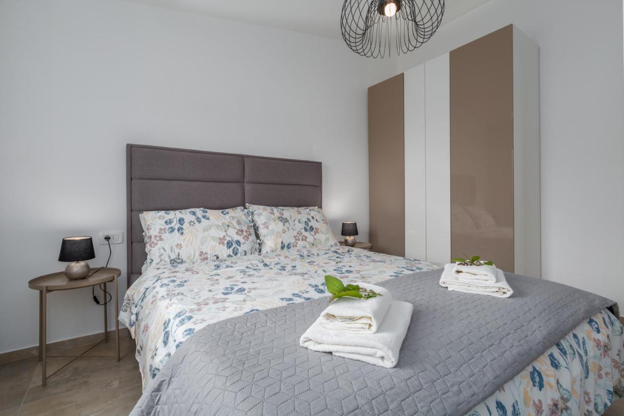 Apartments Zomzi Пореч Екстер'єр фото