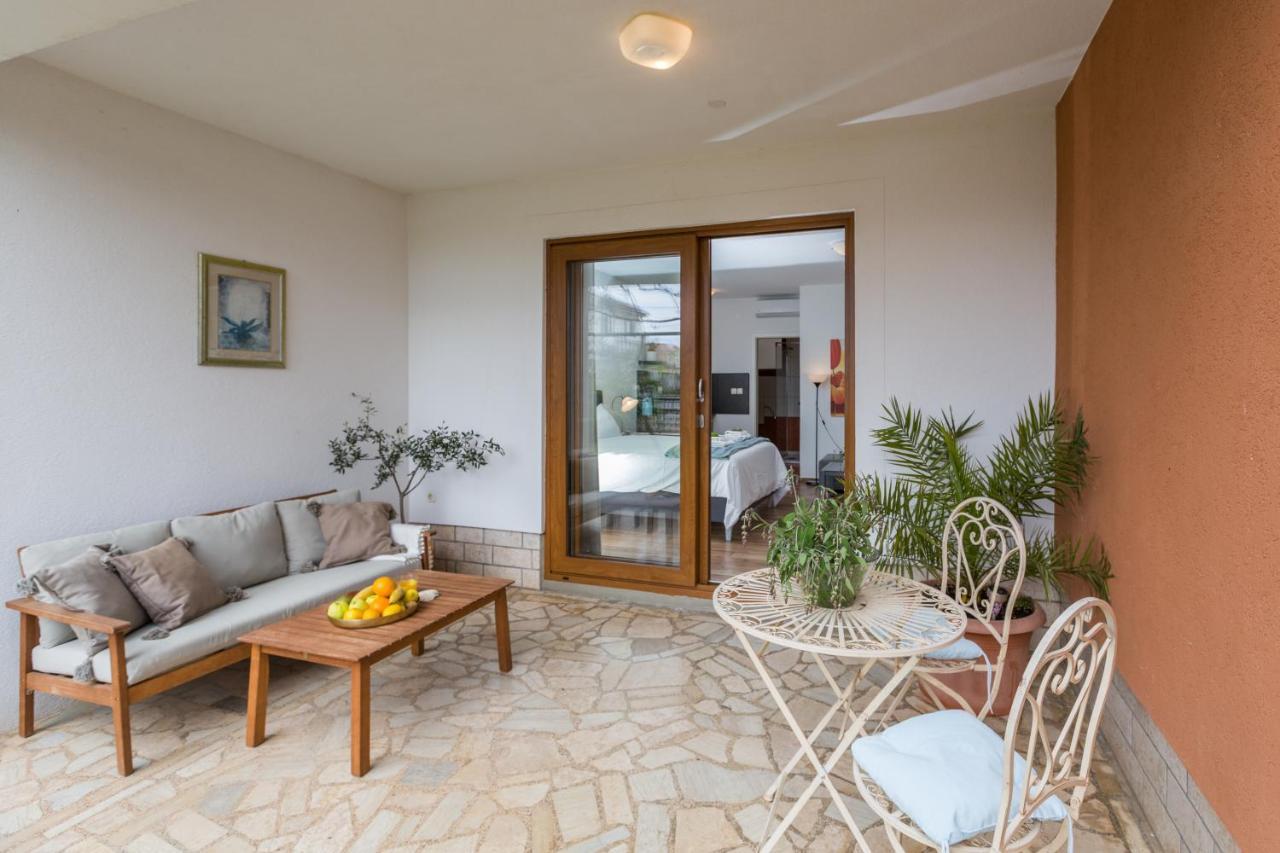 Apartments Zomzi Пореч Екстер'єр фото