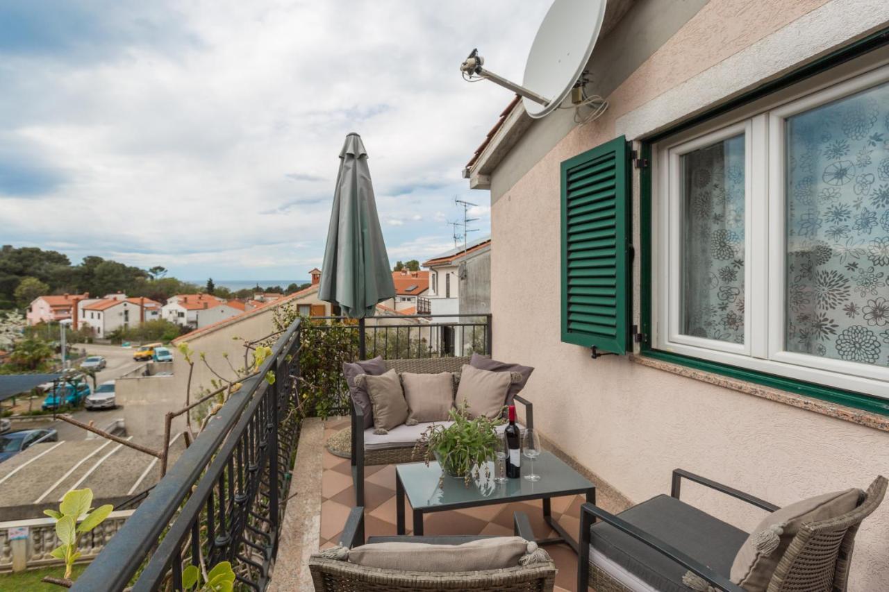 Apartments Zomzi Пореч Екстер'єр фото