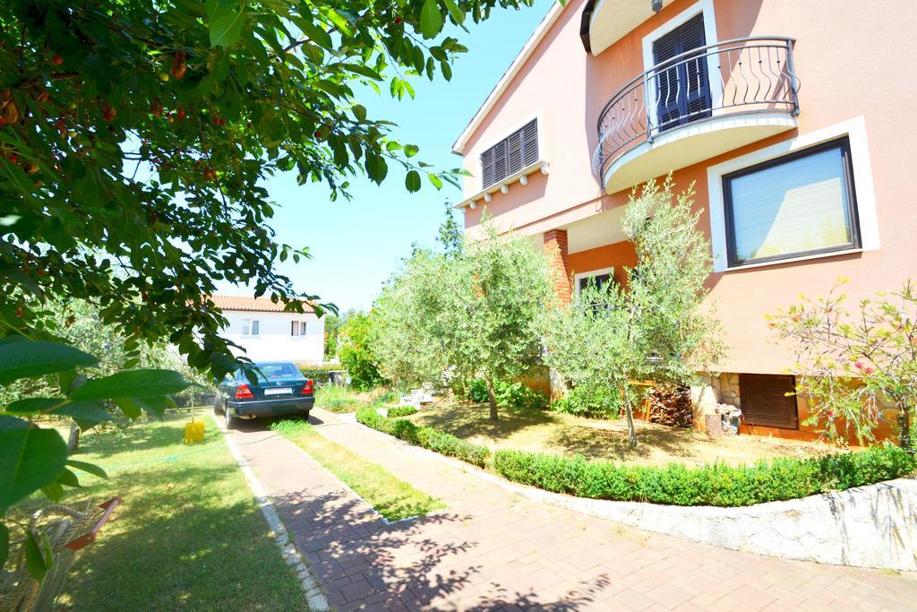 Apartments Zomzi Пореч Екстер'єр фото